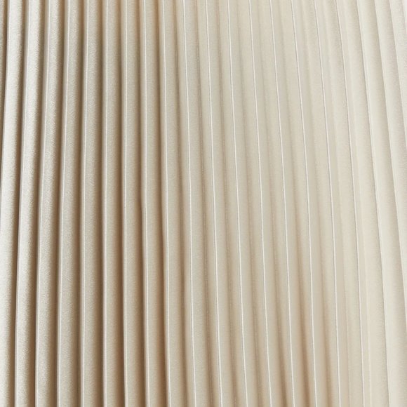 NEW HOST PICK✅Anne Klein Pleated Satin Skirt size S shining Latte shade - Picture 13 of 15